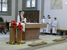 1. Advent in Sankt Crescentius (Foto: Karl-Franz Thiede)